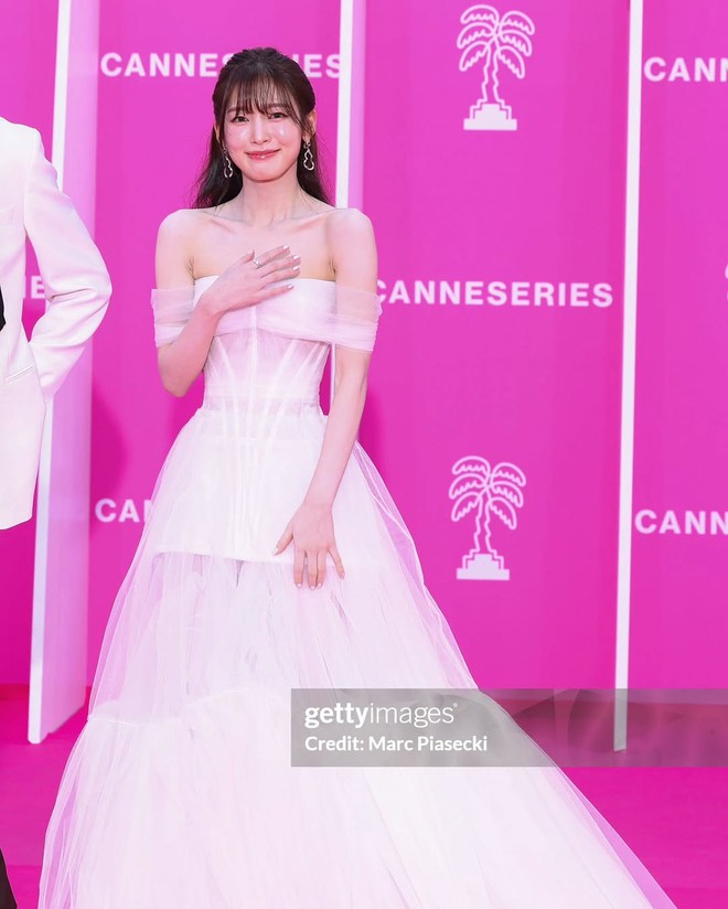 Lộ diện "tình đầu quốc dân" thế hệ mới, nét giống cả Suzy và Han Hyo Joo- Ảnh 13.