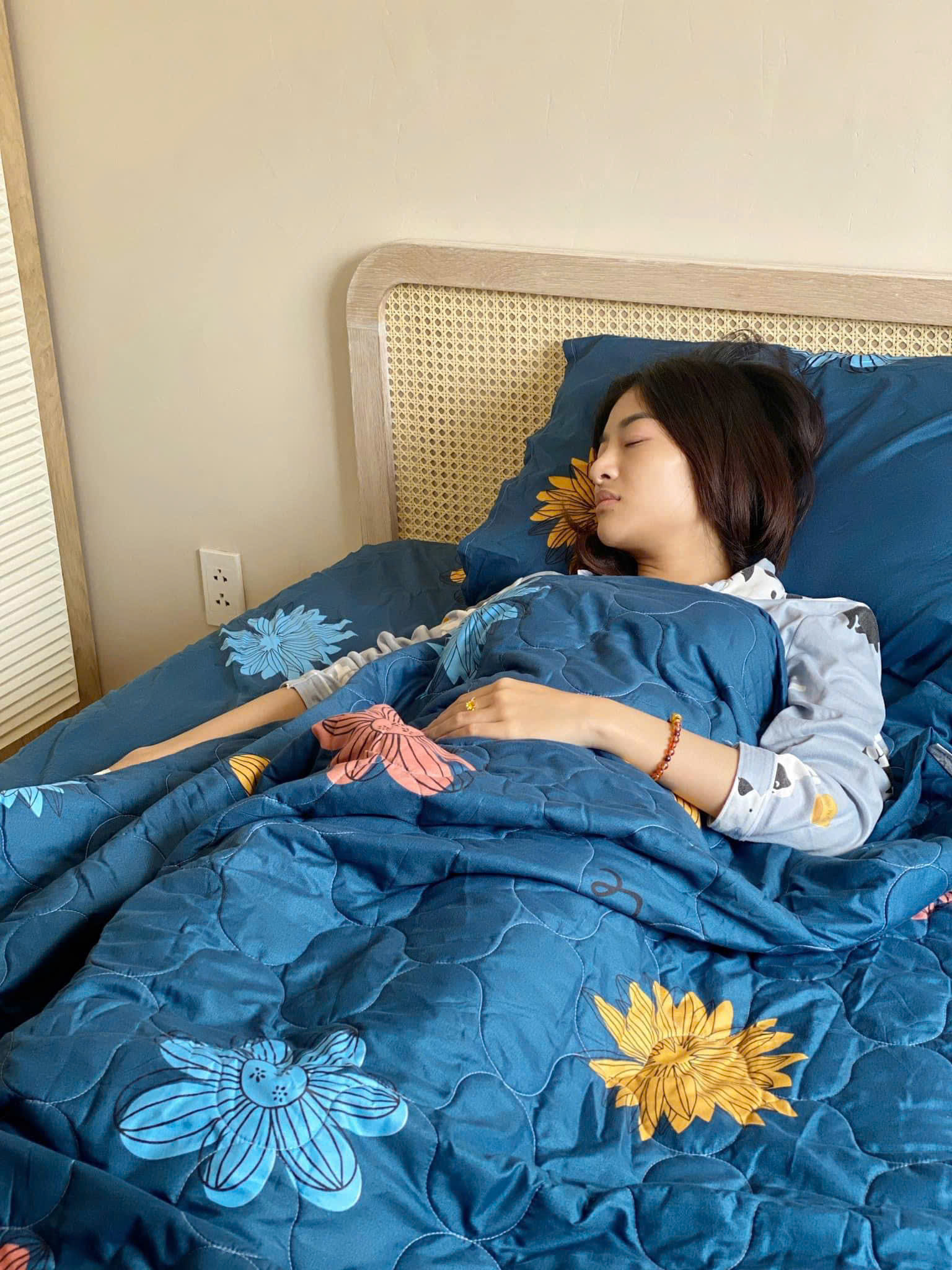 Á hậu Việt bị chê nhan sắc: Quyết 