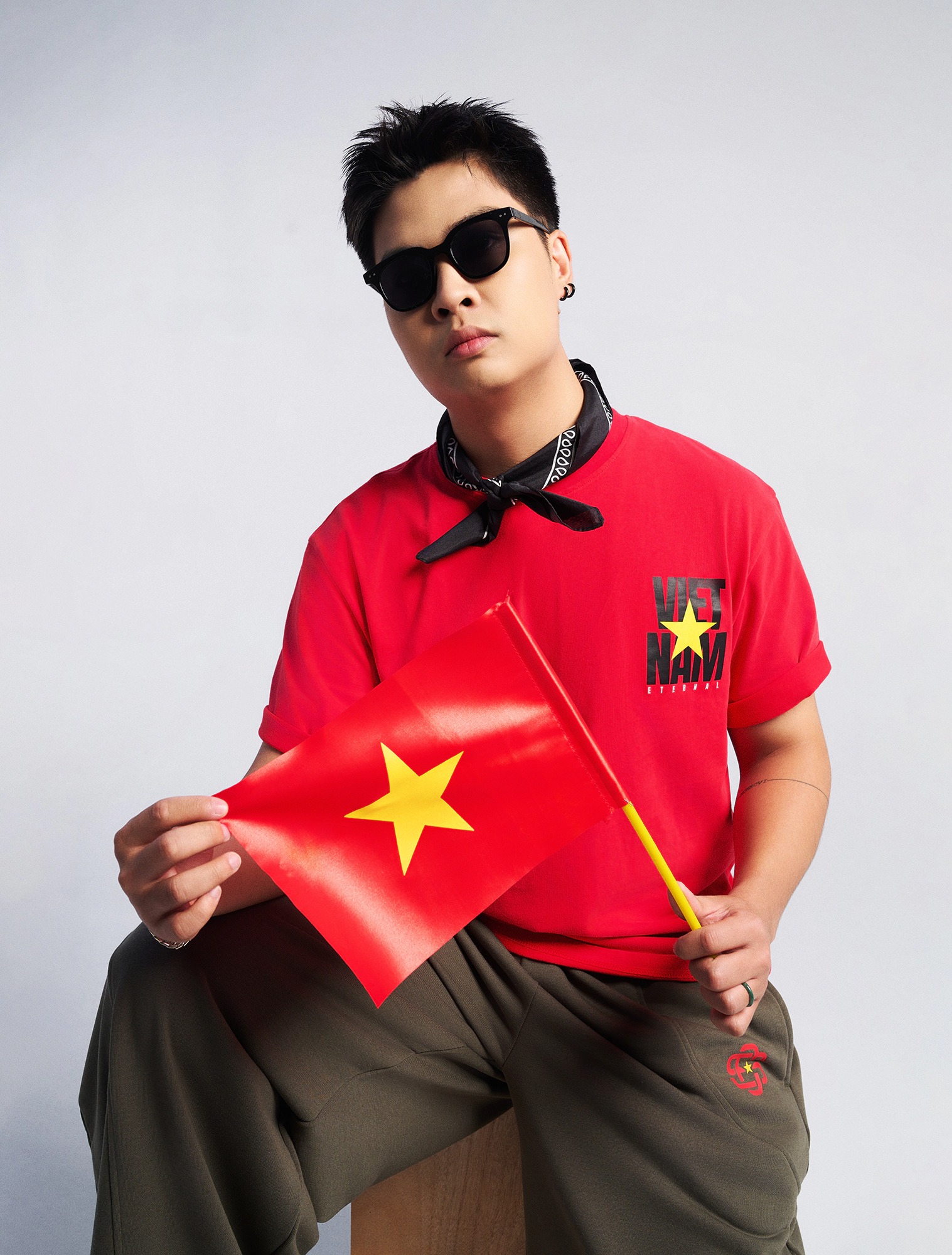 Livestream Fandom Yêu Nước: Mua hàng Việt rẻ đẹp mê tơi, 1 
