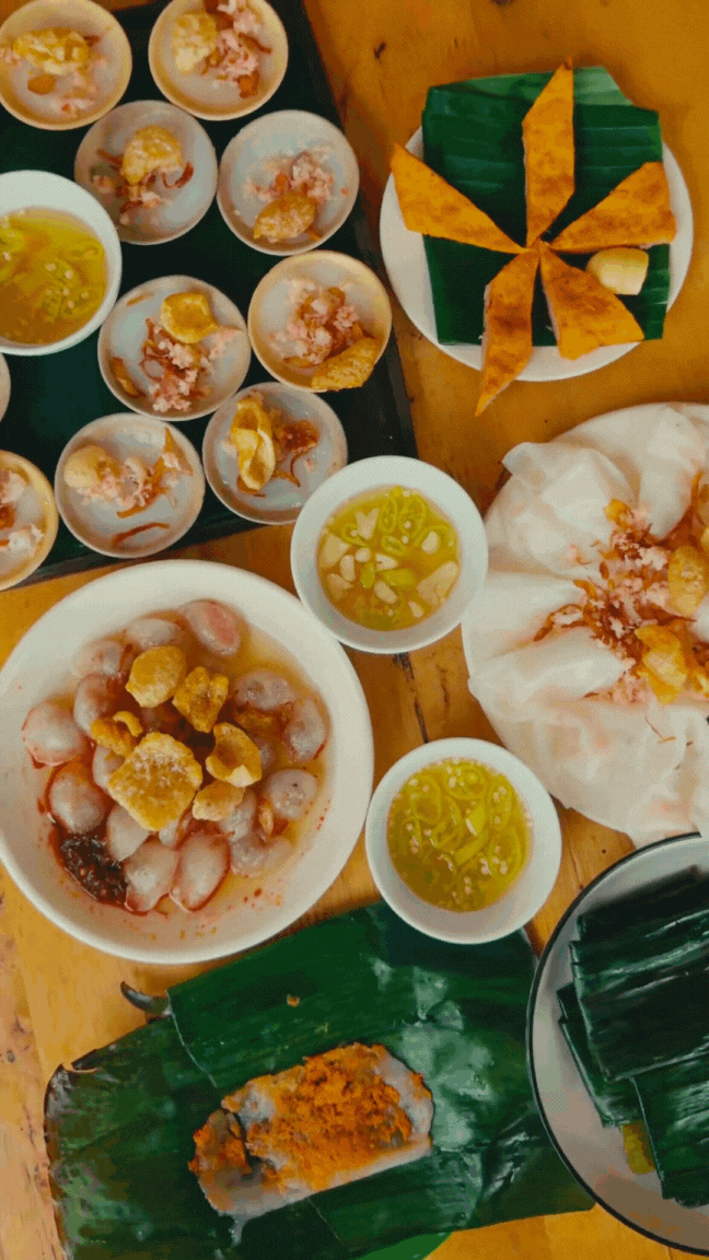 Quán bánh bèo - bánh nậm - bánh lọc 30 năm tuổi chuẩn vị Huế: Du khách thấy là thèm, người xa quê bỗng nhớ quê da diết!- Ảnh 12.