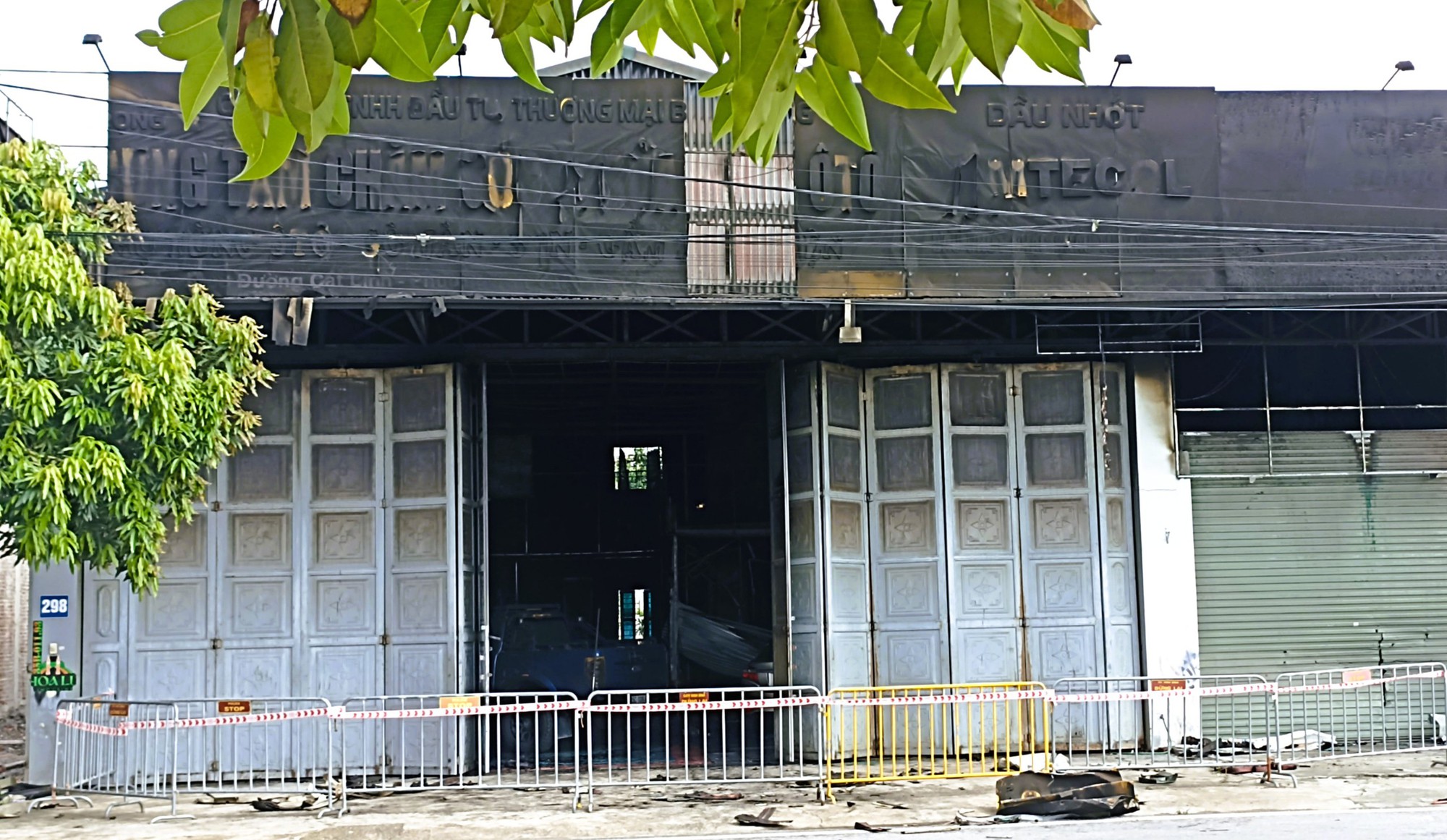 Cháy garage ô tô, 1 người tử vong- Ảnh 1.
