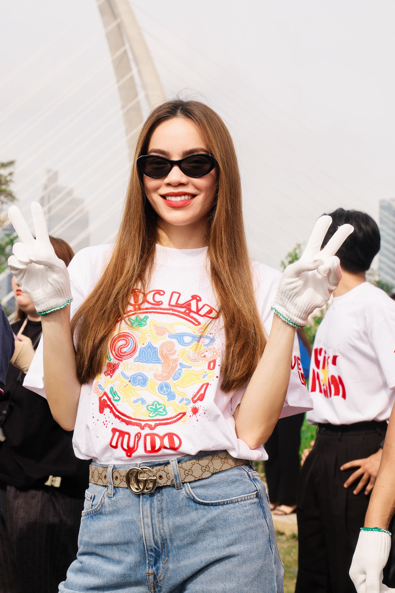 Livestream Fandom Yêu Nước: Mua hàng Việt rẻ đẹp mê tơi, 1 