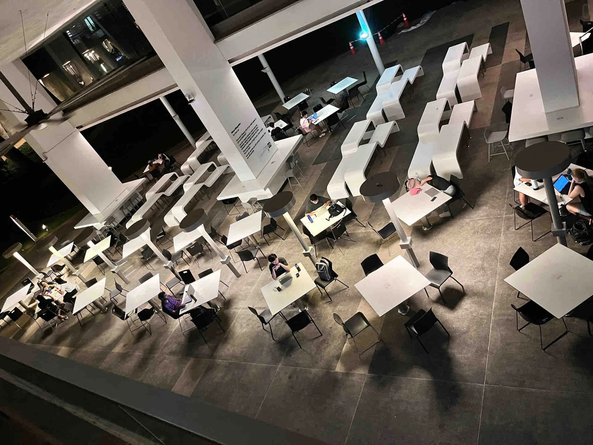 Thấy cảnh này mới hiểu vì sao người ta giỏi hơn mình!- Ảnh 2.