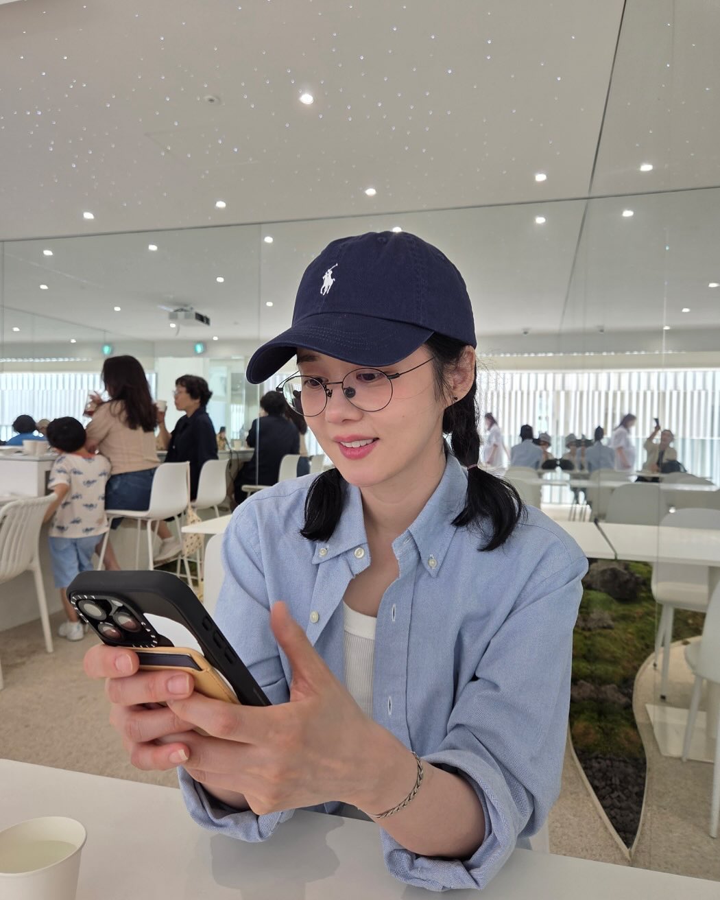 Huyền thoại trẻ dai nhất showbiz Hàn: Gương mặt như "phép màu giữa nhân gian", hack tuổi đỉnh đến nỗi thời gian thua cuộc- Ảnh 2.