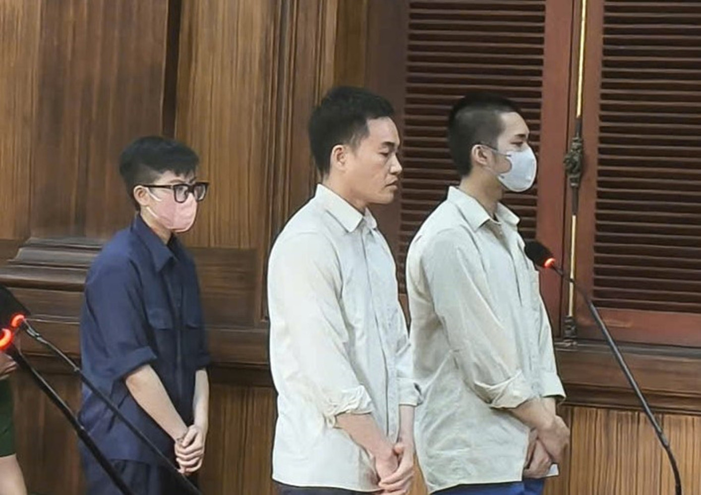 Chở ma túy ngụy trang dưới bó rau, cô gái trẻ bị tuyên án tử hình- Ảnh 1.