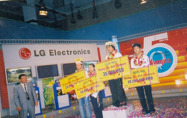 &Aacute; qu&acirc;n Olympia từng mất ng&ocirc;i v&ocirc; địch v&igrave; sự cố hy hữu, 20 năm sau l&agrave; b&aacute;c sĩ phẫu thuật h&agrave;ng đầu- Ảnh 2.