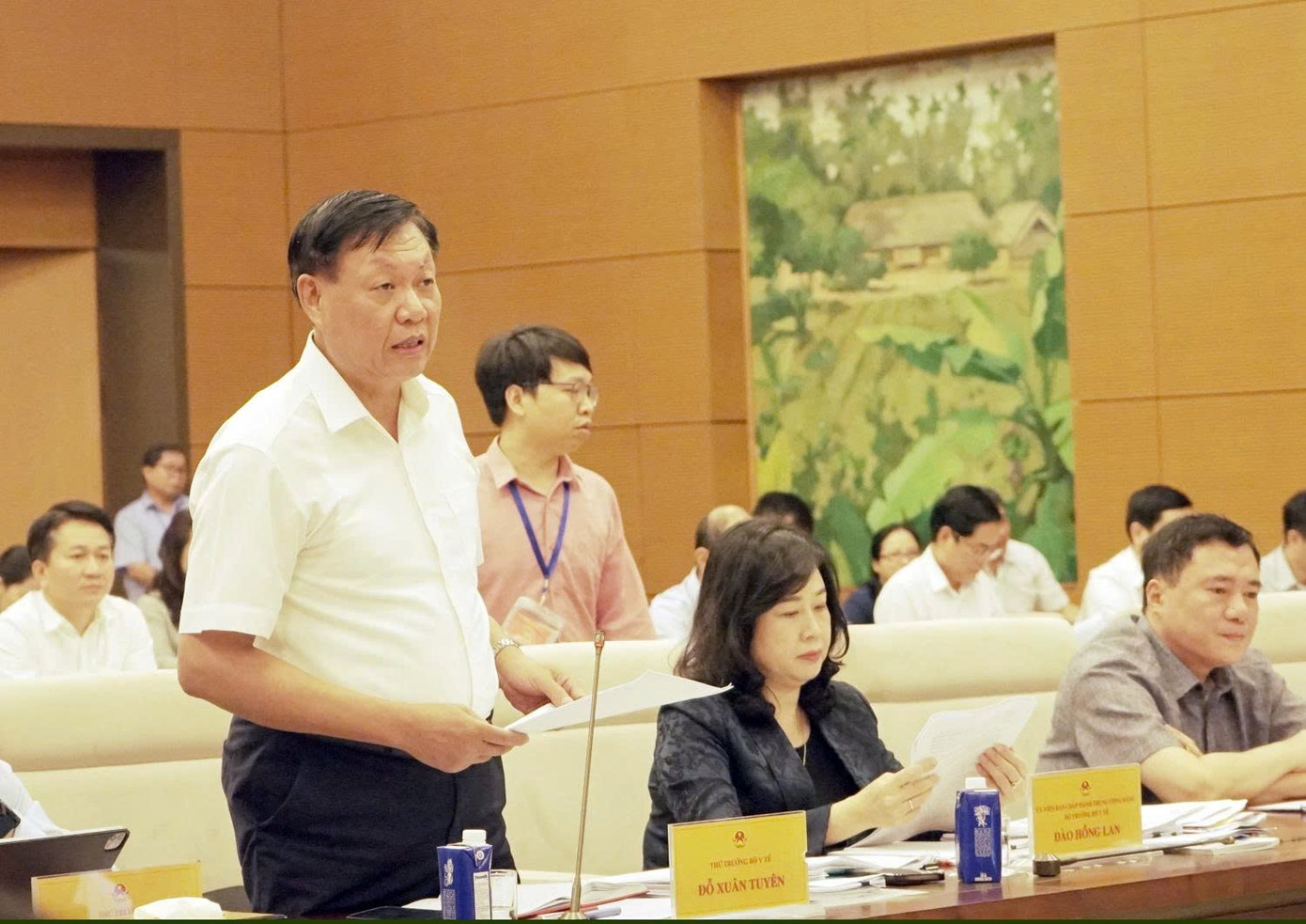 Thứ trưởng Bộ Y tế: Vụ kẹo Kera "kiểm nghiệm rất vất vả và tốn kém"- Ảnh 1.
