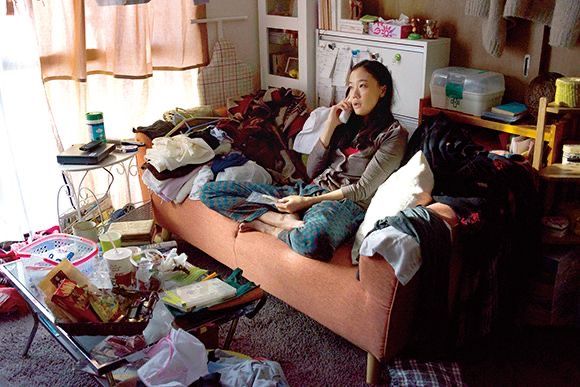 "Nhà để ở, không phải để chứa đồ": Hành trình nửa năm thuyết phục mẹ chồng học cách buông bỏ và sống thoải mái hơn- Ảnh 1.