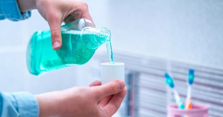 Đình chỉ lưu hành, thu hồi toàn quốc lô nước súc miệng cho trẻ em vì chứa chất "ngoài công bố"- Ảnh 2.