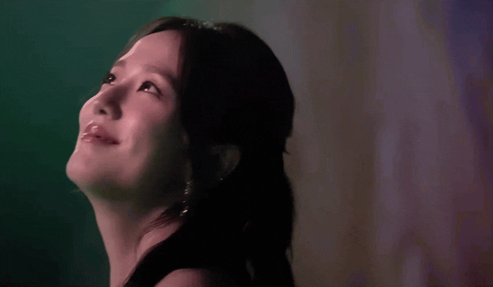 Hoá ra MV đẹp như thơ của Jisoo có sự phù phép của tổ đội "nghệ" nhất Việt Nam!- Ảnh 1.