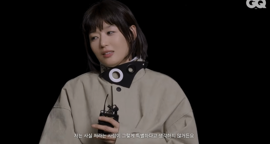 Không thể nhận ra Jun Ji Hyun hiện tại, ảnh cận mặt gây sốc toàn cõi mạng- Ảnh 4.