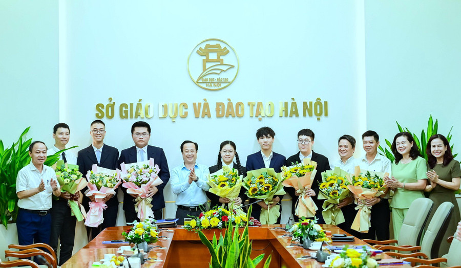 Việt Nam giành 5 huy chương tại Olympic Thiên văn và Vật lý thiên văn quốc tế- Ảnh 4.