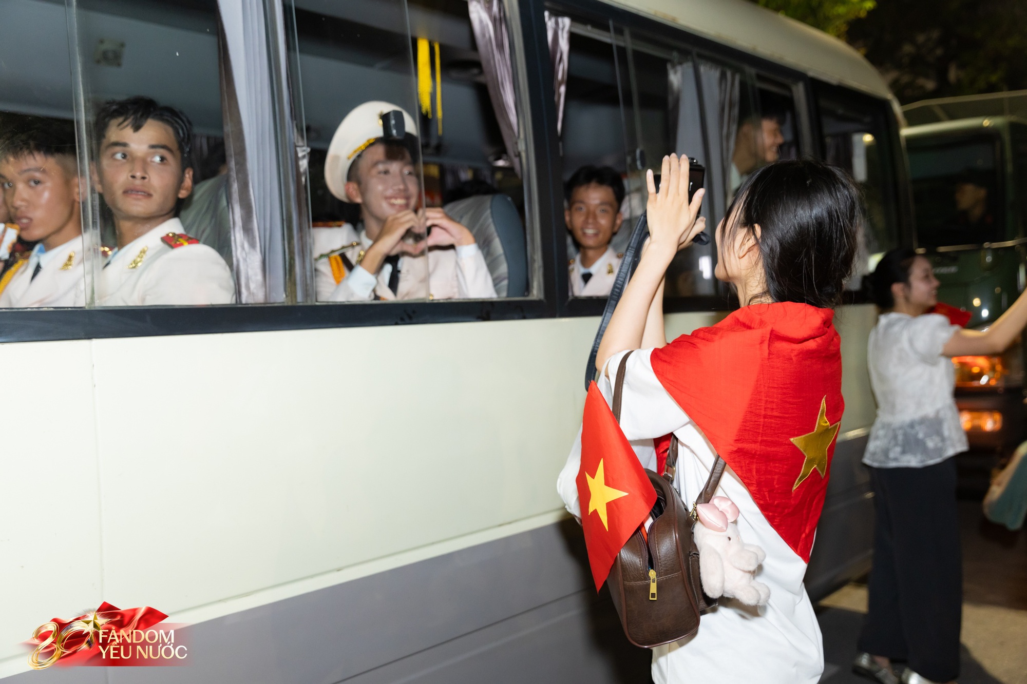 Khui được "sít rịt" cuối ngày đi đu concert Quốc gia: Size gap mà nhiều người ao ước là đây- Ảnh 8.