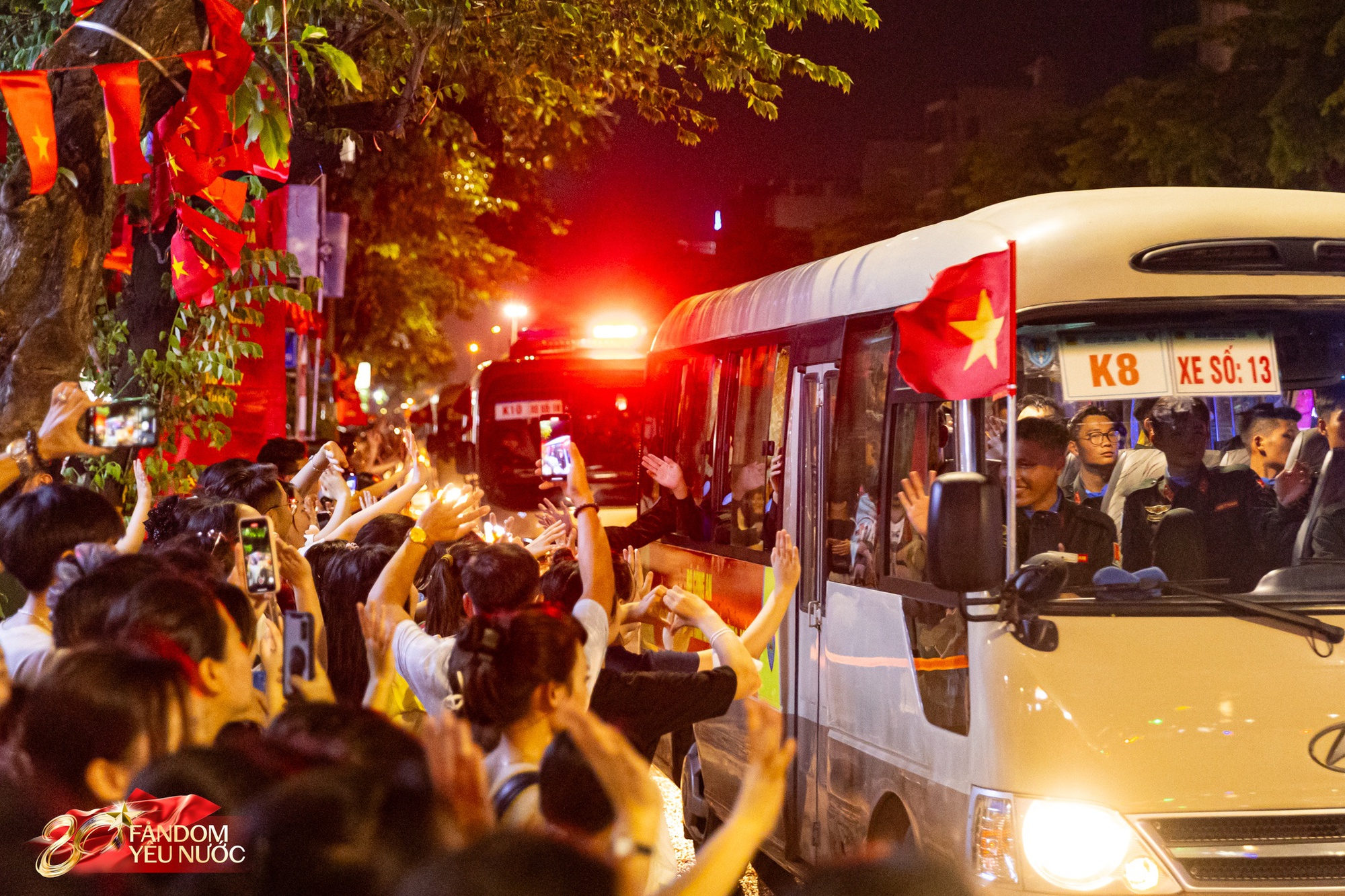 Khui được "sít rịt" cuối ngày đi đu concert Quốc gia: Size gap mà nhiều người ao ước là đây- Ảnh 11.
