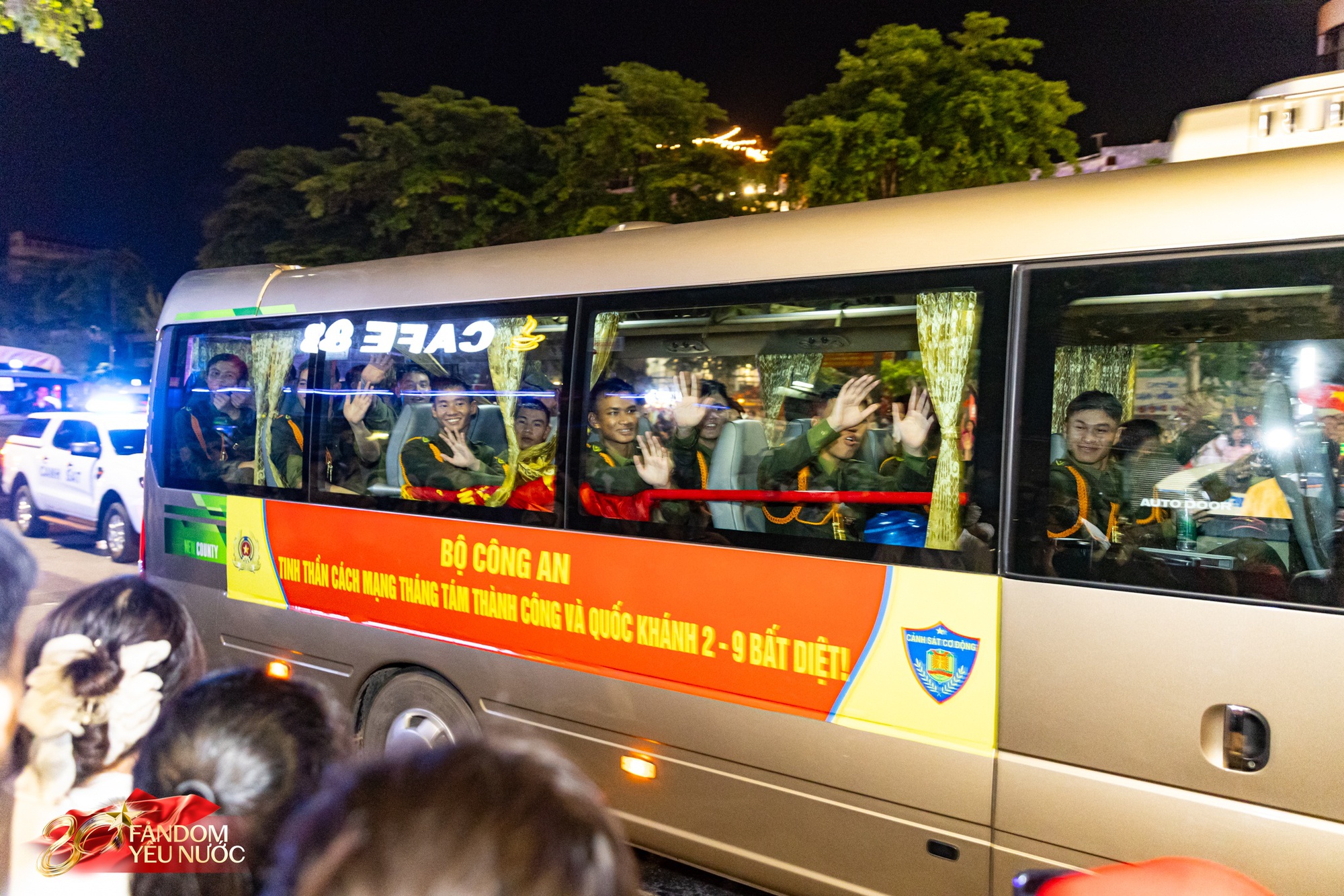 Khui được "sít rịt" cuối ngày đi đu concert Quốc gia: Size gap mà nhiều người ao ước là đây- Ảnh 10.