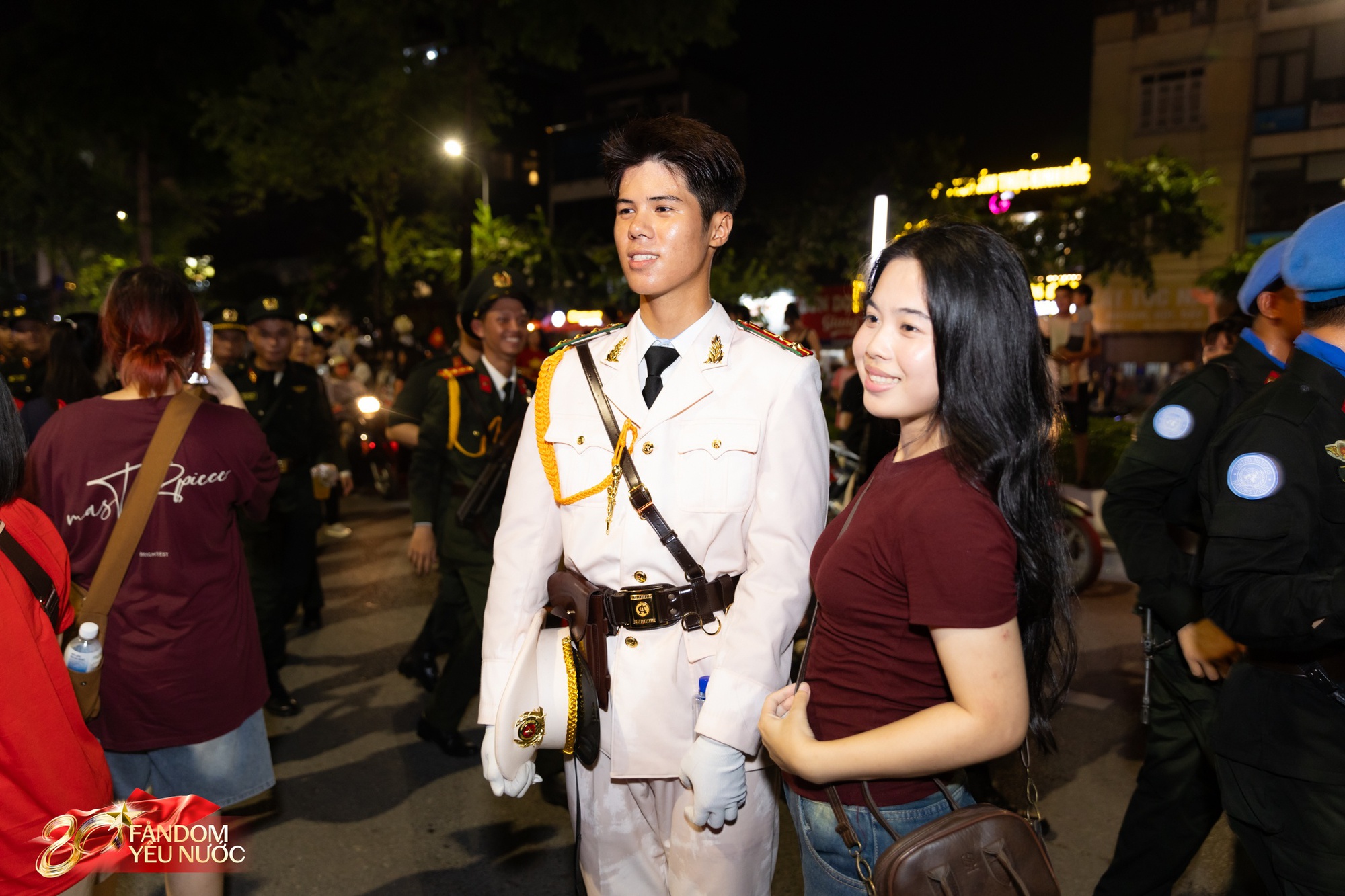 Khui được "sít rịt" cuối ngày đi đu concert Quốc gia: Size gap mà nhiều người ao ước là đây- Ảnh 4.