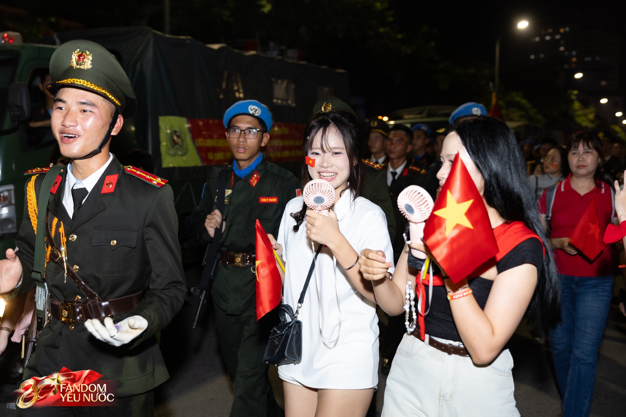 Khui được "sít rịt" cuối ngày đi đu concert Quốc gia: Size gap mà nhiều người ao ước là đây- Ảnh 6.