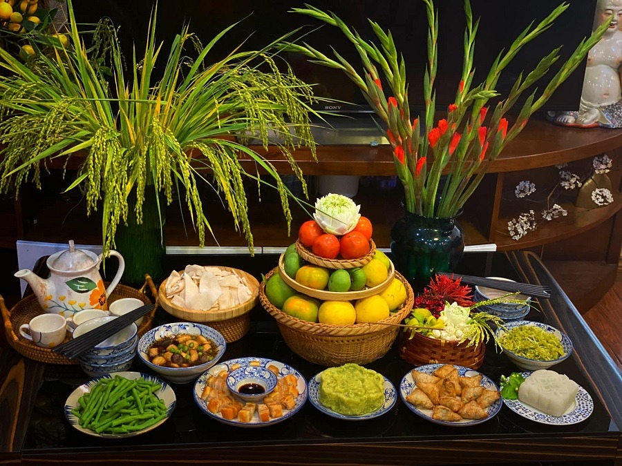 Ông bà dặn tháng Cô Hồn có 4 ngày thiêng để lễ cúng, con cháu thành tâm thì phúc đến nhà, họa chẳng bén mảng- Ảnh 1.