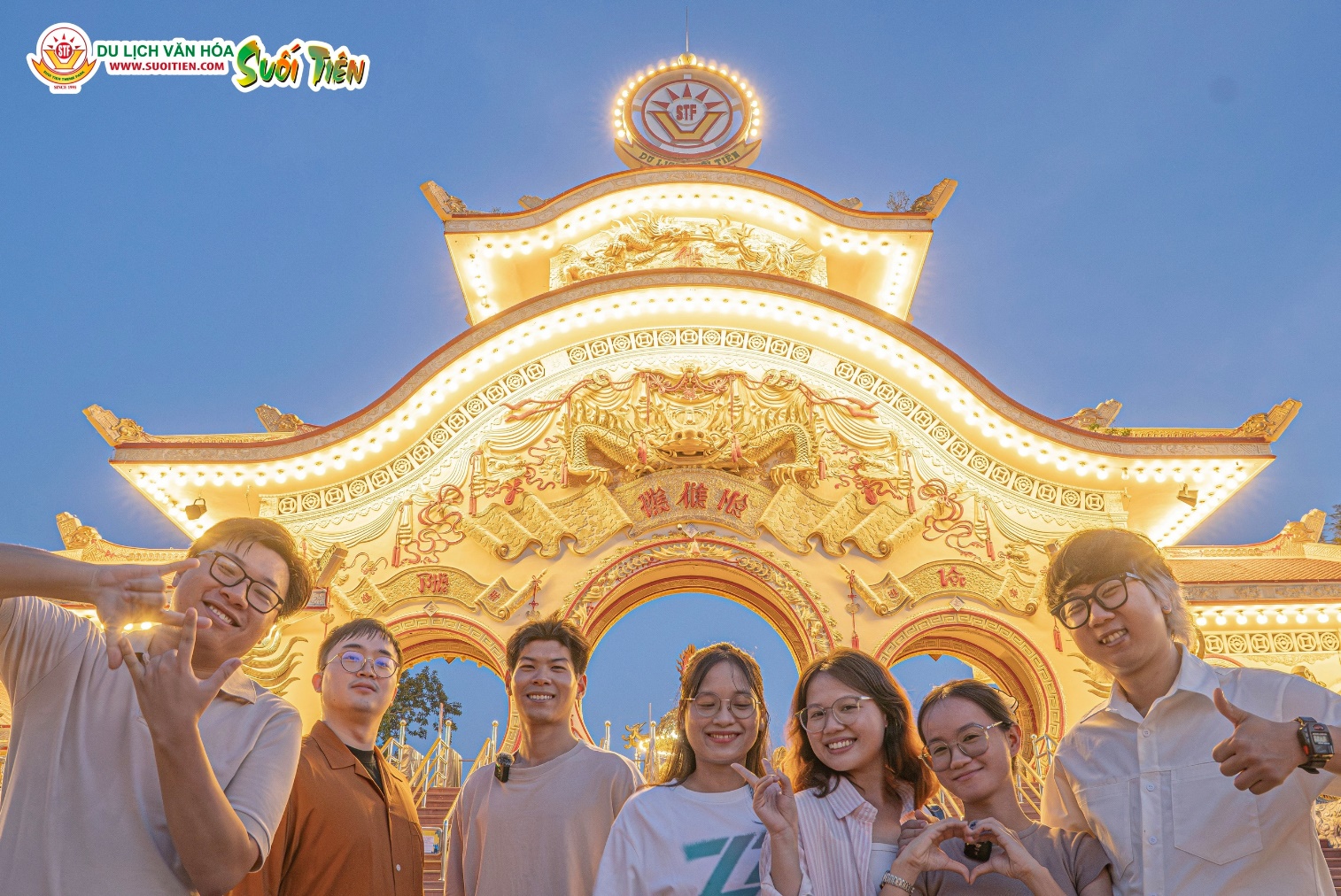 Suối Tiên mở cửa đêm dịp lễ 2/9 - Không gian rực rỡ, trải nghiệm bất tận- Ảnh 1. Suối Tiên mở cửa đêm dịp lễ 2/9 - Không gian rực rỡ, trải nghiệm bất tận- Ảnh 1.