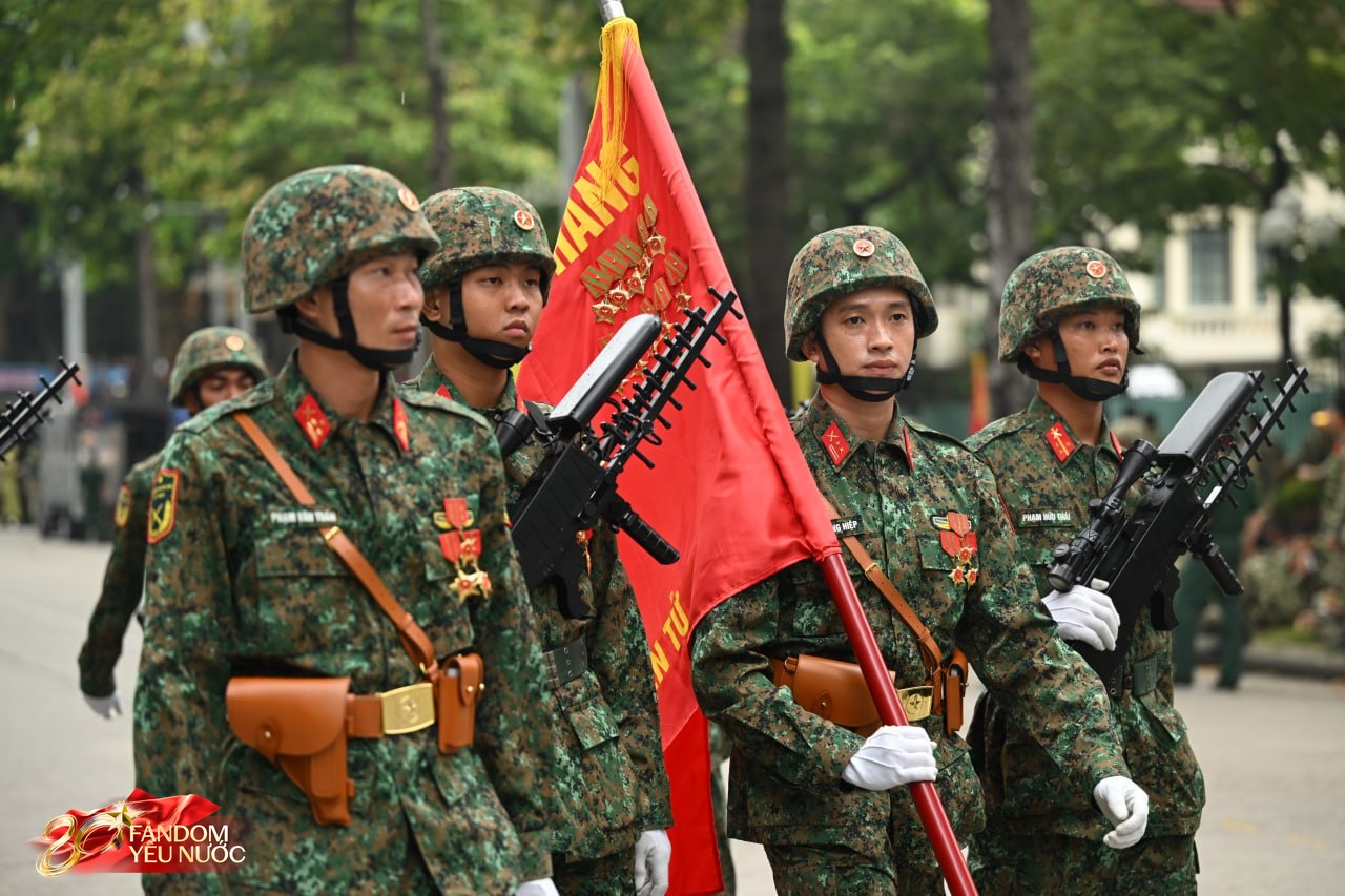 Nét đến từng chi tiết: Lê Hoàng Hiệp, Ngô Lâm Phương, Bảo Trinh và dàn 