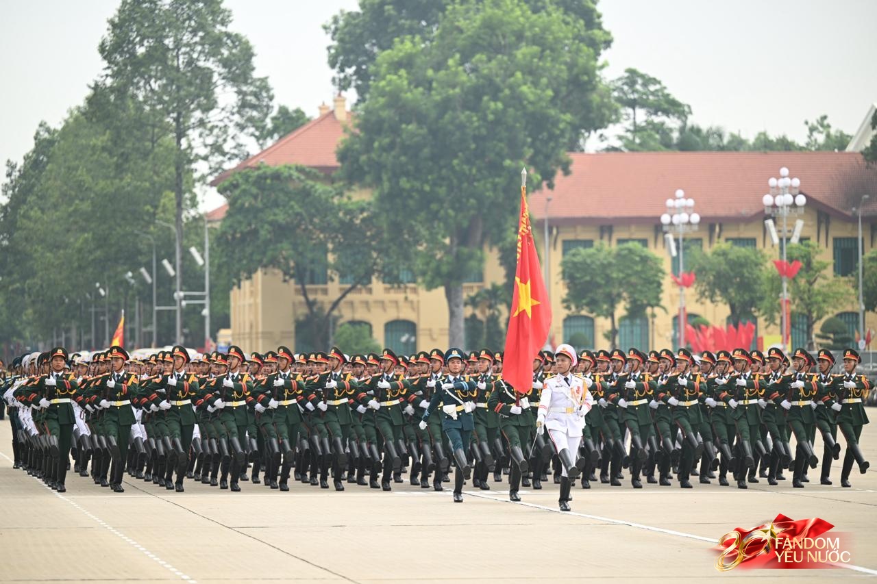 Visual căng đét của dàn chiến sĩ A80: Mướt mồ hôi vẫn toả sáng trước buổi Tổng hợp luyện đầu tiên tại Hà Nội- Ảnh 3.
