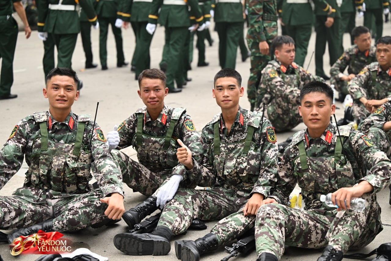 Nét đến từng chi tiết: Lê Hoàng Hiệp, Ngô Lâm Phương, Bảo Trinh và dàn 