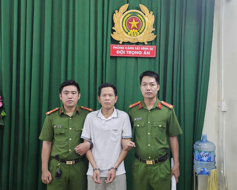 Bắt khẩn cấp Giám đốc ngân hàng Trần Hữu Cường- Ảnh 1.