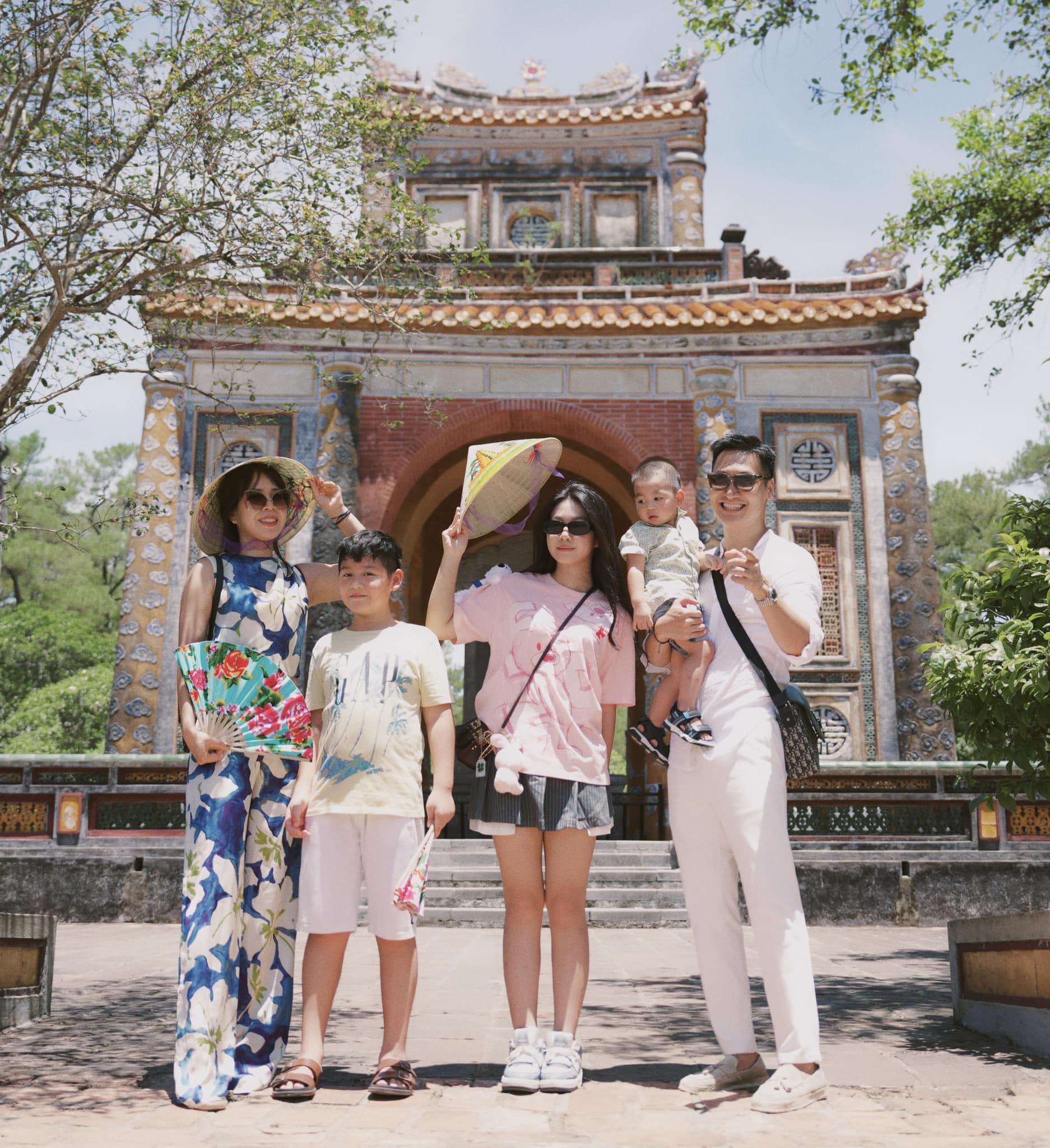 Ái nữ nhà diễn viên Mạnh Trường tuổi 16 xinh đẹp như hoa, cao vượt trội một phần nhờ chăm chơi thể thao từ nhỏ- Ảnh 16.