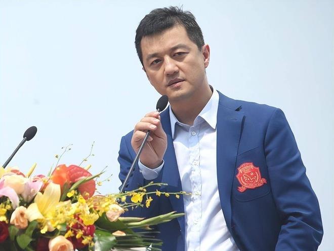 Ly hôn 12 năm, Lý Á Bằng tiếp tục vướng nợ chồng chất, “xé nát” hình ảnh người đàn ông từng gắn bó với Vương Phi- Ảnh 5.