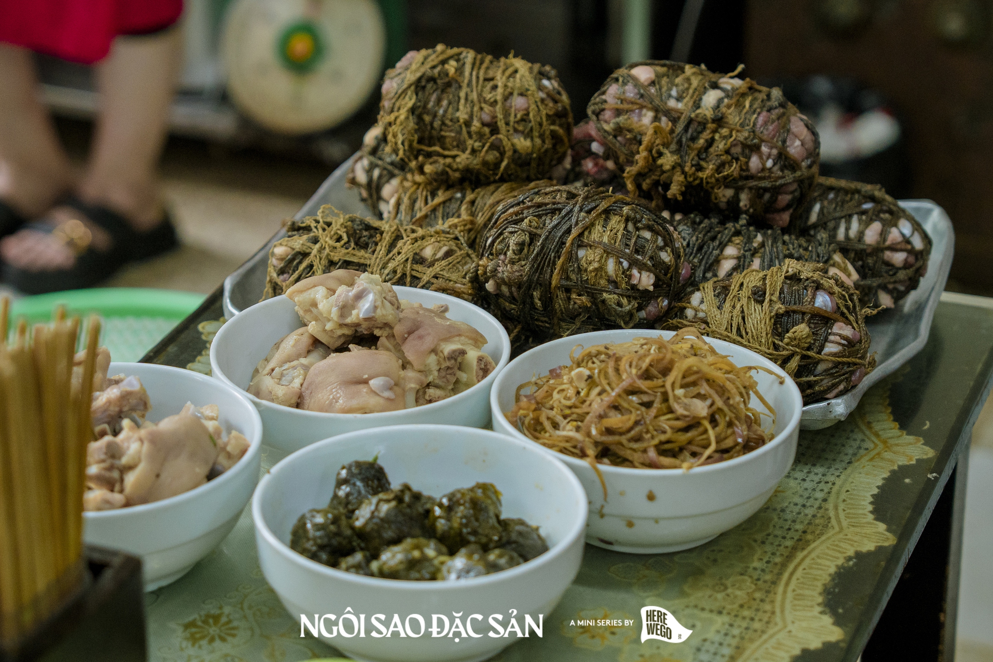 Pit Ham Ăn và Phúc Thành về vùng đất địa linh nhân kiệt: Đền Trần cổ kính, tô bún bung nức tiếng đến làng nghề chiếu Hới trăm tuổi- Ảnh 6.