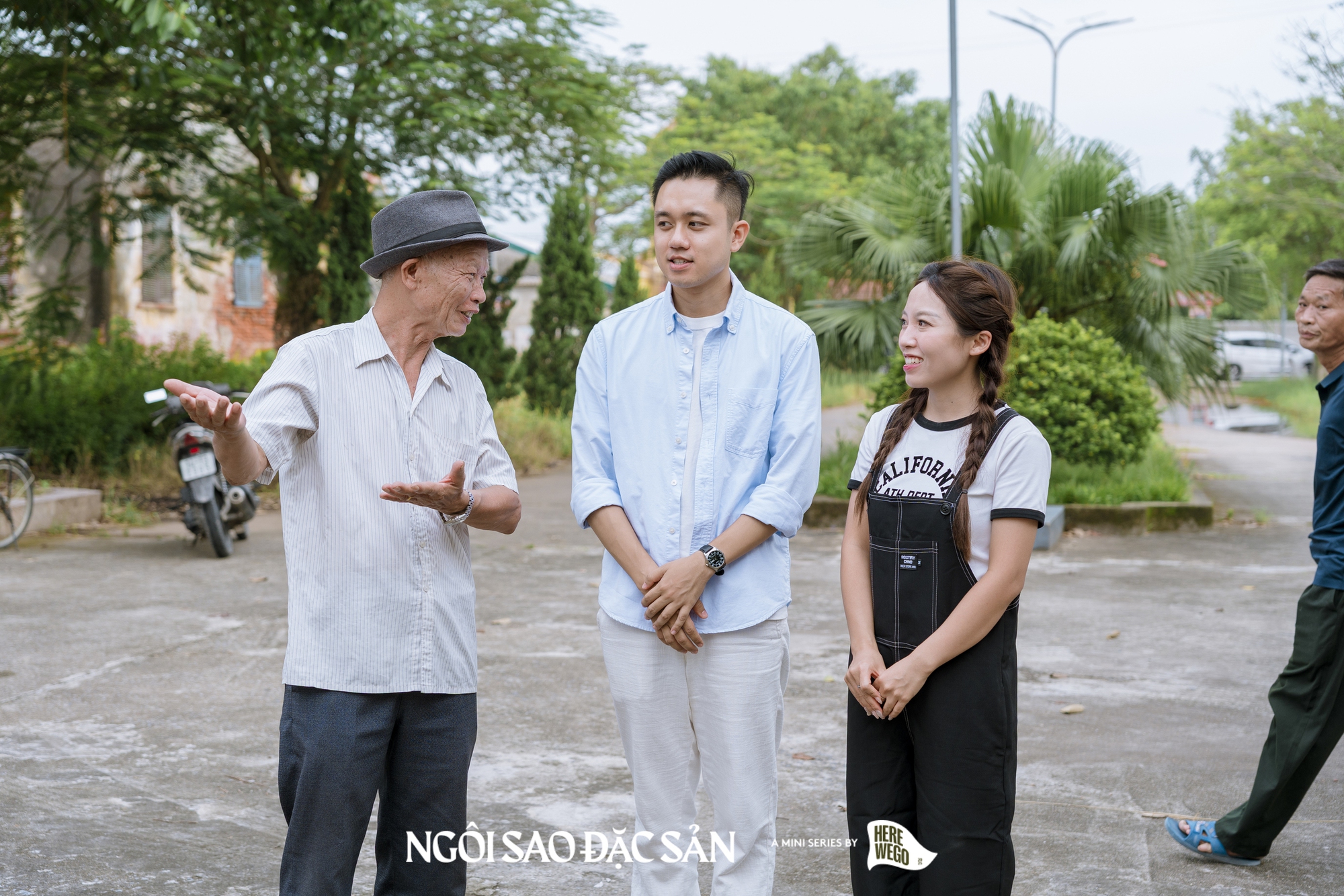 Pit Ham Ăn và Phúc Thành về vùng đất địa linh nhân kiệt: Đền Trần cổ kính, tô bún bung nức tiếng đến làng nghề chiếu Hới trăm tuổi- Ảnh 2.