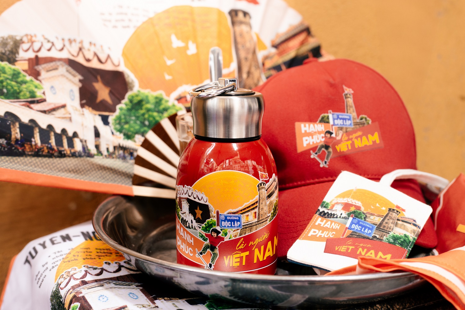 Lan tỏa tình yêu nước thời hiện đại: Cá tính, sáng tạo, đậm chất Việt- Ảnh 1.