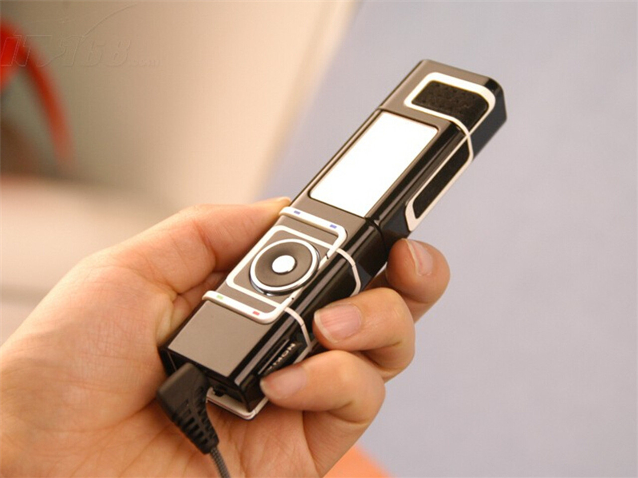 5 chiếc Nokia huyền thoại gắn liền với ký ức người dùng Việt- Ảnh 4. 5 chiếc Nokia huyền thoại gắn liền với ký ức người dùng Việt- Ảnh 4.