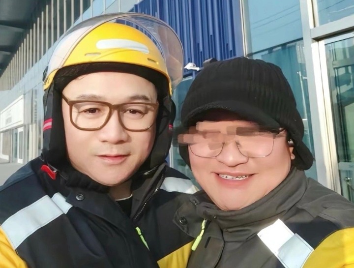 Tài tử Thiên Long Bát Bộ đánh mất hào quang vì ma túy, giờ về quê làm shipper- Ảnh 5. Tài tử Thiên Long Bát Bộ đánh mất hào quang vì ma túy, giờ về quê làm shipper- Ảnh 5.