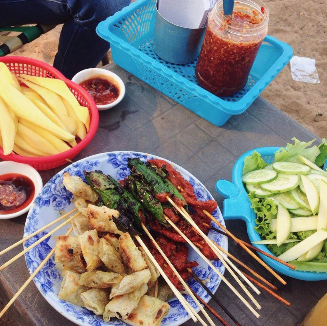Đặc sản Việt Nam mang tên "xỏ lòi" khiến nhiều người khó hiểu, nhưng ăn rồi là mê luôn- Ảnh 2.