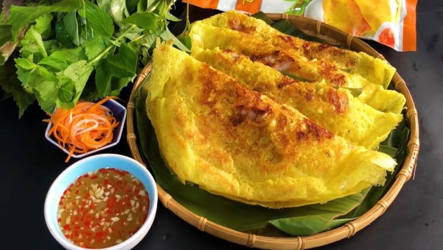 Món bánh đặc sản Việt lên đài Hàn Quốc: Du khách nhận xét "Giờ tôi đã hiểu vì sao nó lại được yêu thích!"- Ảnh 3.