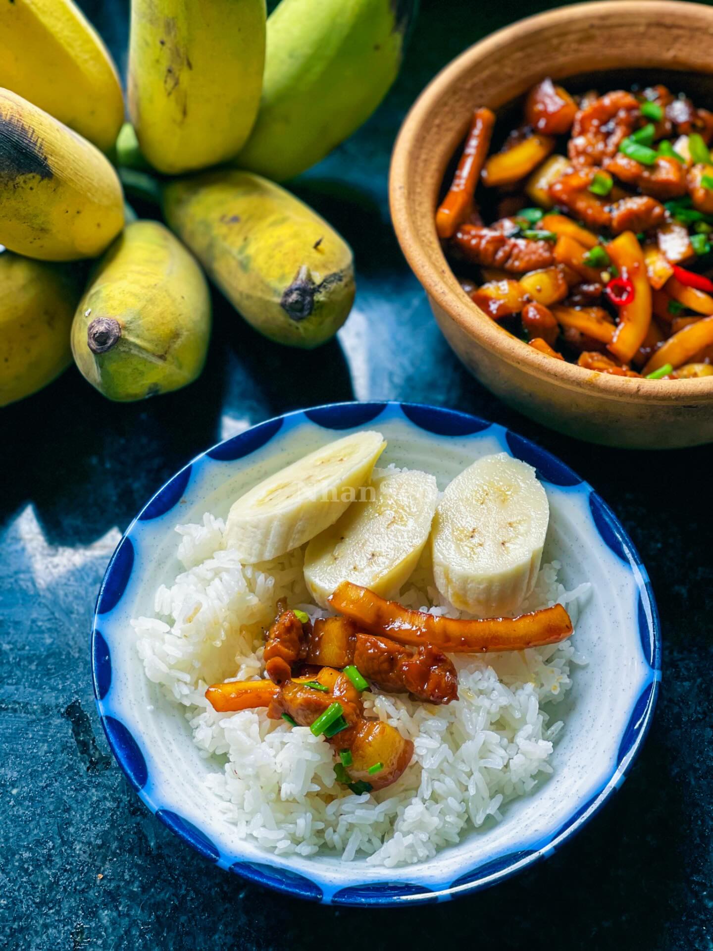 "Chuối ăn với mỡ heo, cơm chan nước dừa", những mâm cơm trái cây của miền Tây thật biết khiến người khác phải hết hồn- Ảnh 2.