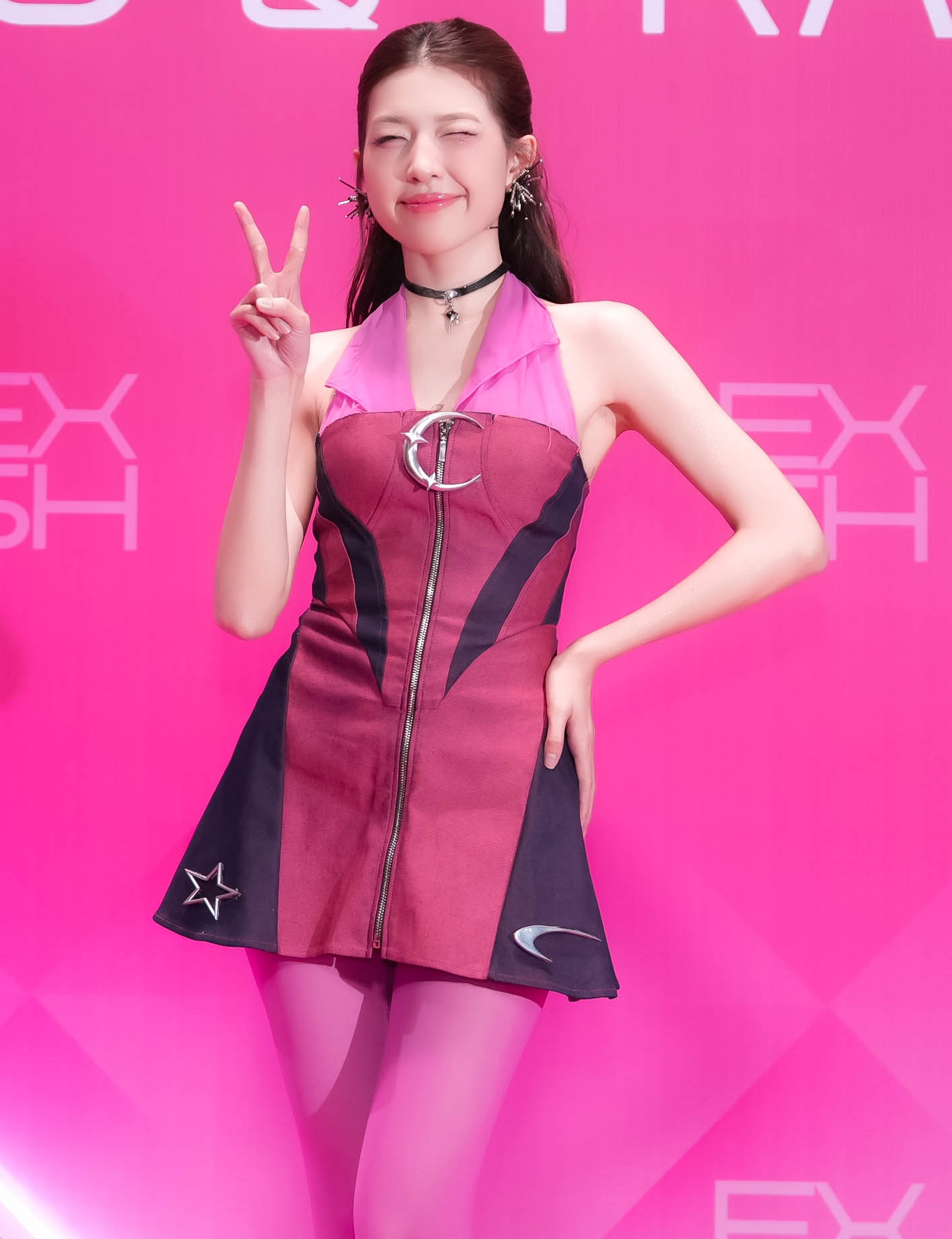 Trực tiếp Chung kết và trao giải Em Xinh Say Hi: Bích Phương - Tăng Duy Tân bùng nổ sân khấu vì quá tình cảm, Châu Bùi có chiến thắng đầu tiên- Ảnh 22. Trực tiếp Chung kết và trao giải Em Xinh Say Hi: Bích Phương - Tăng Duy Tân bùng nổ sân khấu vì quá tình cảm, Châu Bùi có chiến thắng đầu tiên- Ảnh 22.