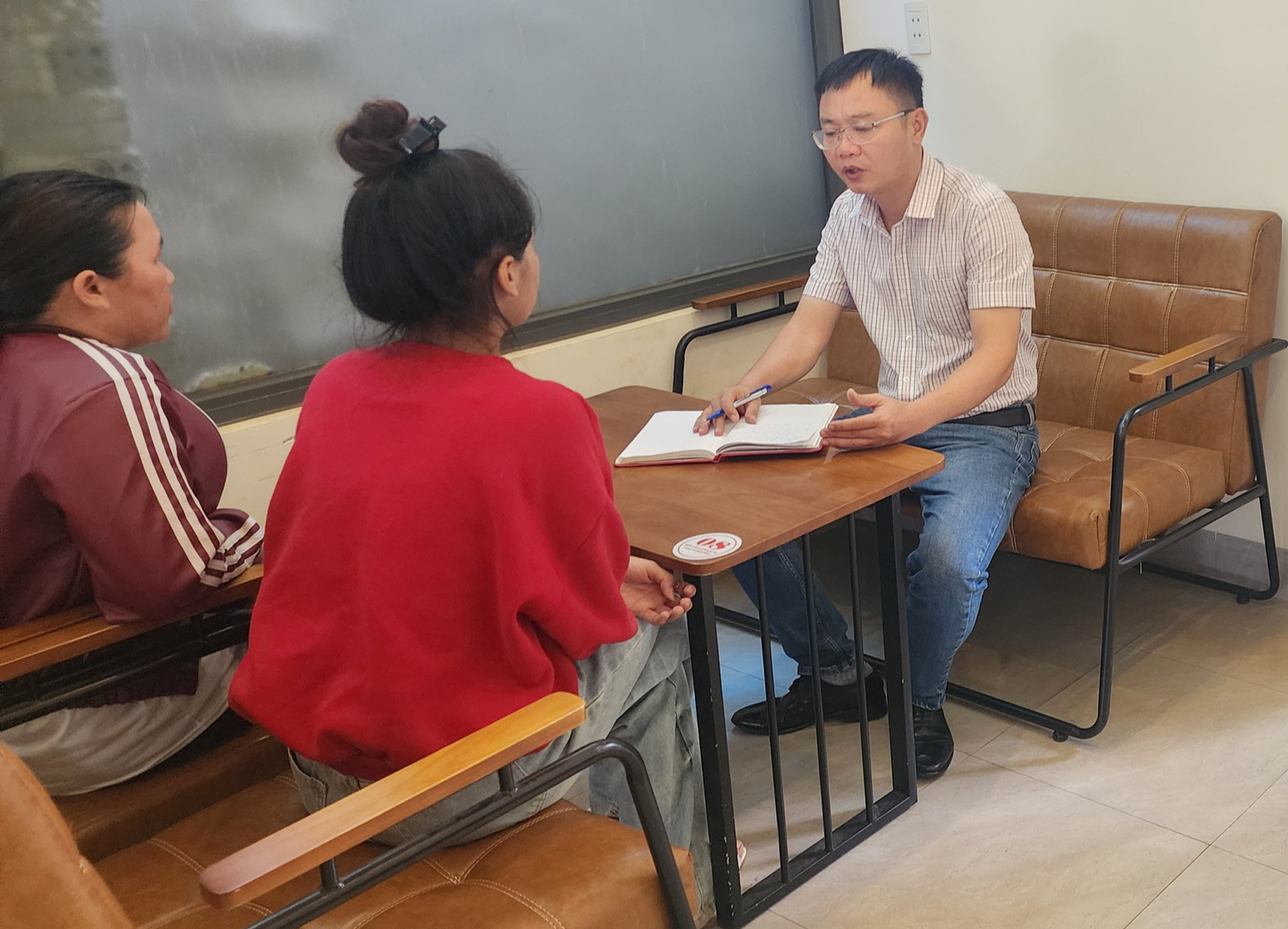 Nữ sinh bị hiệu trưởng nói "có thi cũng không đậu" đã tốt nghiệp và trở thành sinh viên!- Ảnh 1.