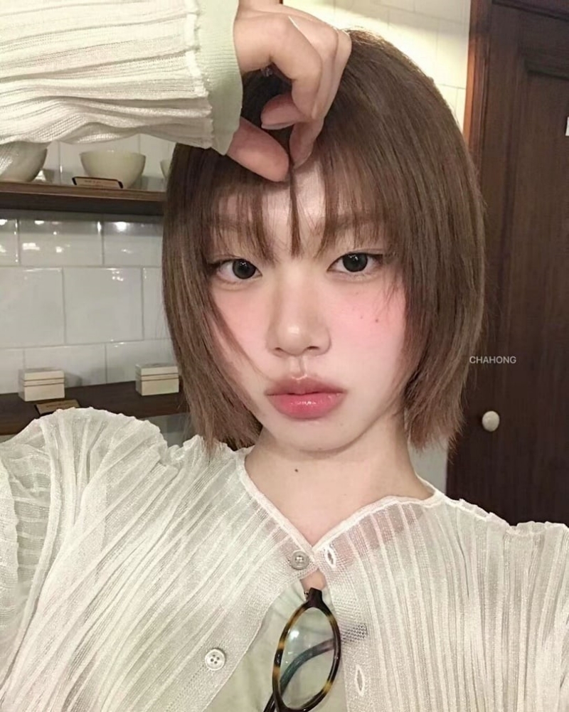 Phụ nữ Nhật Bản tuổi 35+ chọn tóc ngắn thế nào để vừa trẻ trung vừa thanh lịch? Đây là 10 gợi ý hot nhất 2025- Ảnh 4.