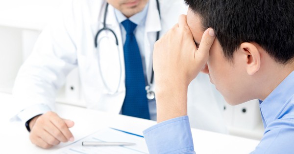 Đi khám vì đột ngột bị chảy máu, người đàn ông sốc nặng trước thông báo của bác sĩ- Ảnh 1.