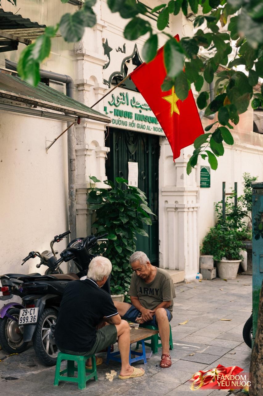 Hà Nội, những ngày đi dưới bóng cờ!- Ảnh 20.