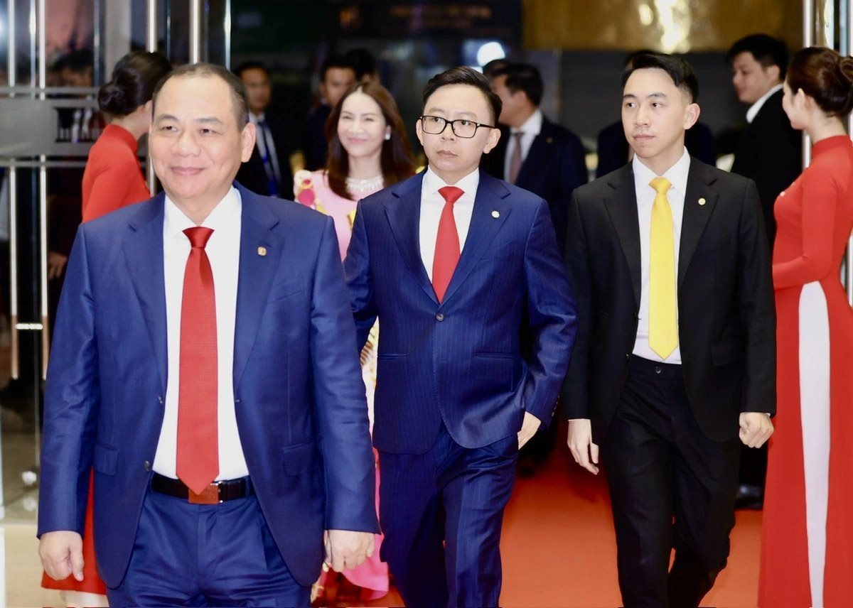 'Sóng' F2 càn quét thị trường 2025: 'Người thừa kế' của các tỷ phú Phạm Nhật Vượng, bầu Hiển, bầu Thụy... đồng loạt ra trận, tài sản gia tộc tăng vọt- Ảnh 1.