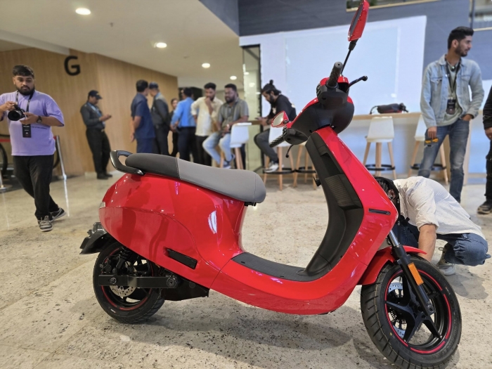 Xe điện giá 44 triệu đồng, tốc độ 141km/h và 2 phanh ABS- Ảnh 1.