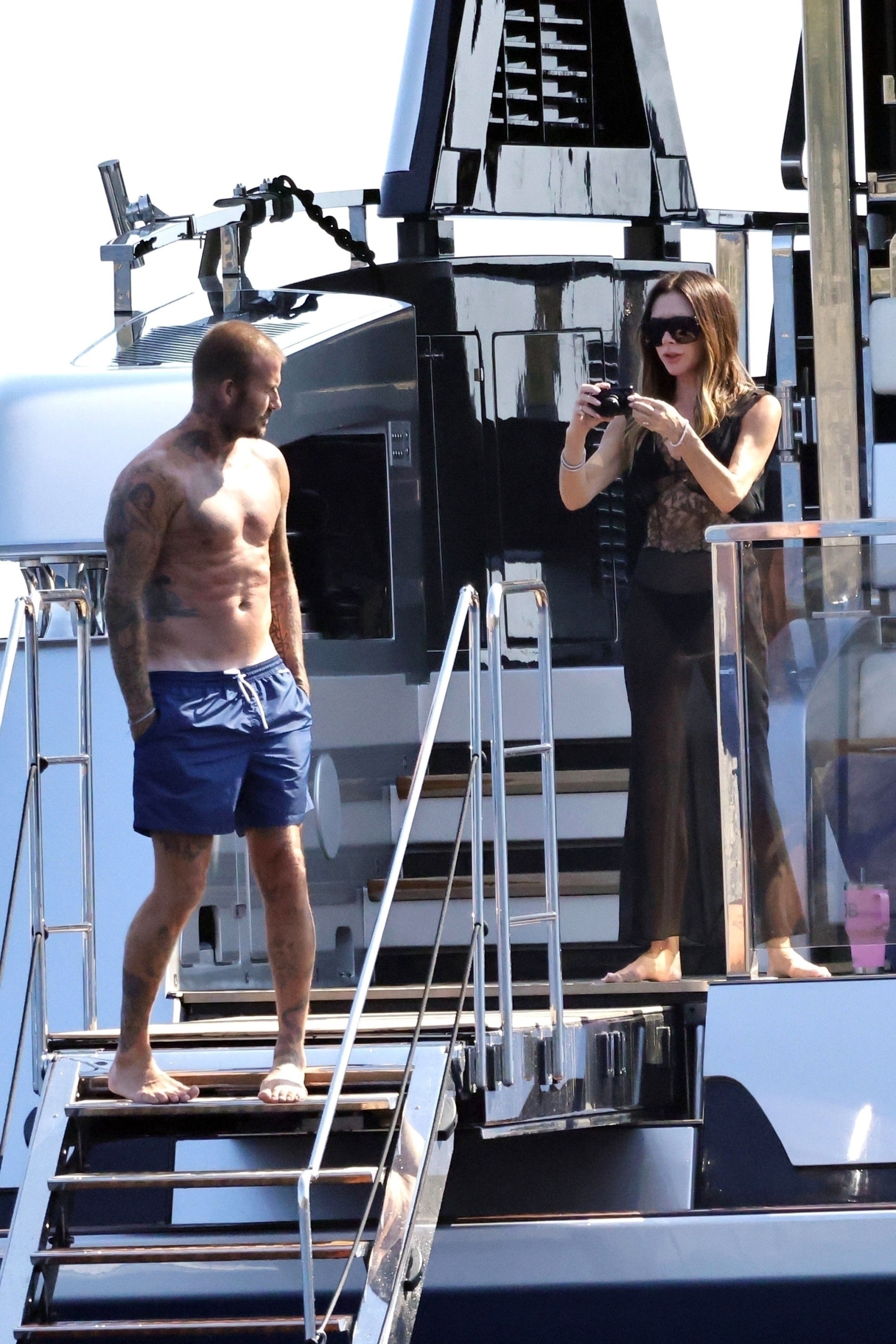 David Beckham bị paparazzi tóm dính 