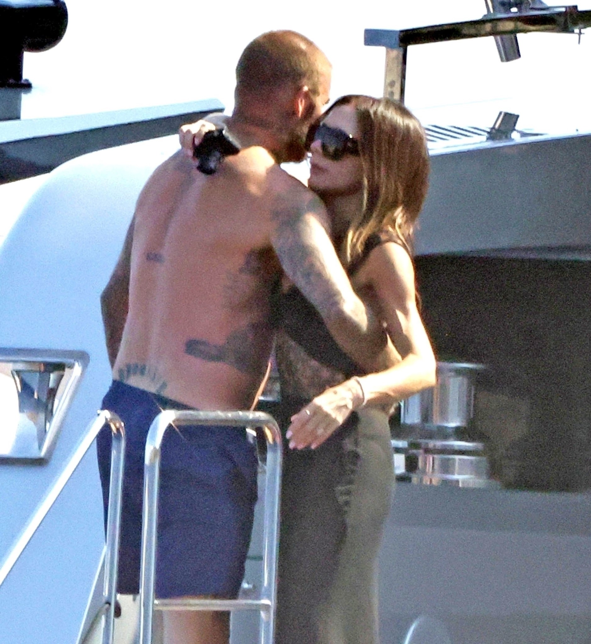 David Beckham bị paparazzi tóm dính 