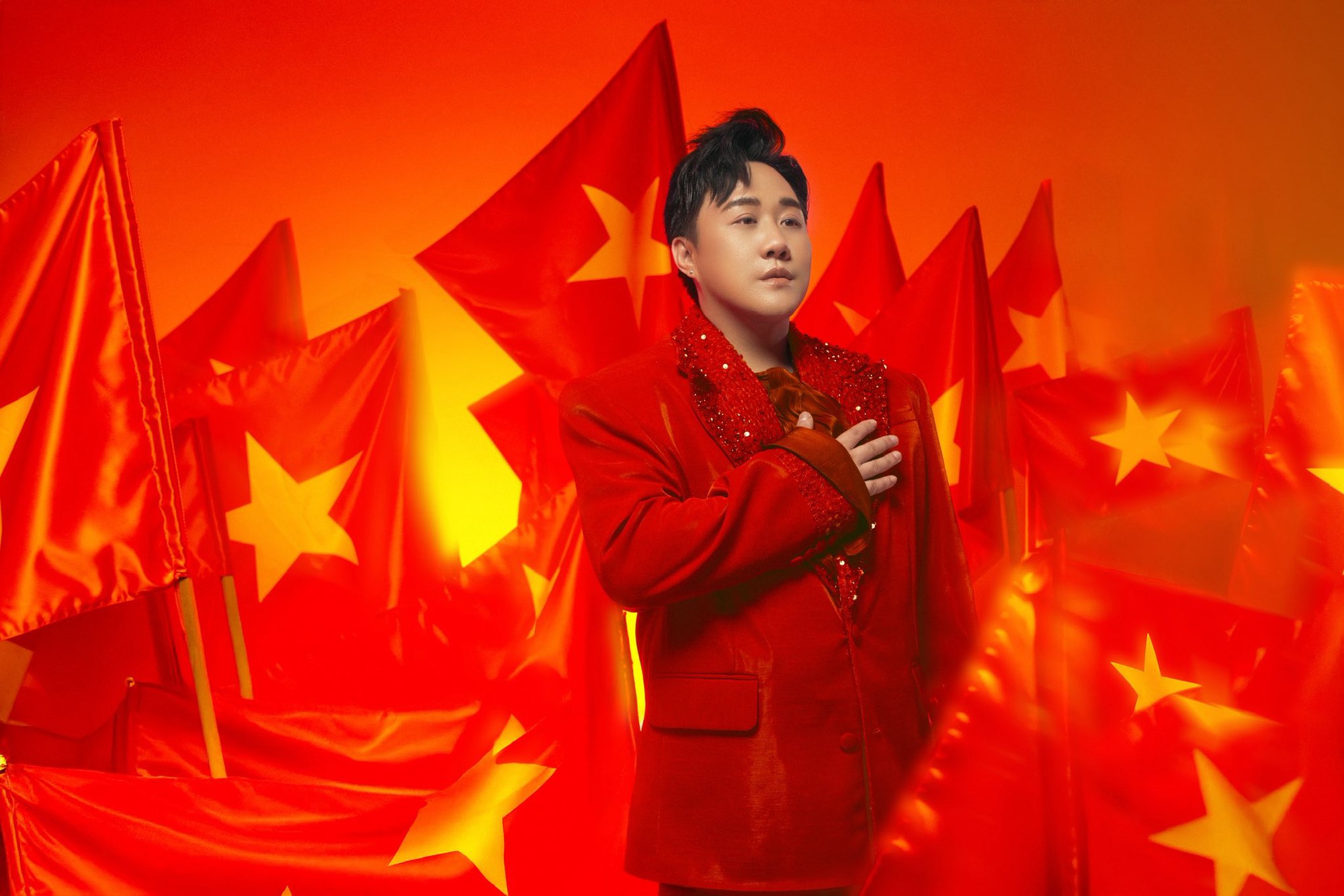 “Điều quan trọng không phải có bao nhiêu người hát về Tổ quốc, mà là mỗi người truyền tải nó bằng cảm xúc, trải nghiệm thật sự của mình”- Ảnh 4.