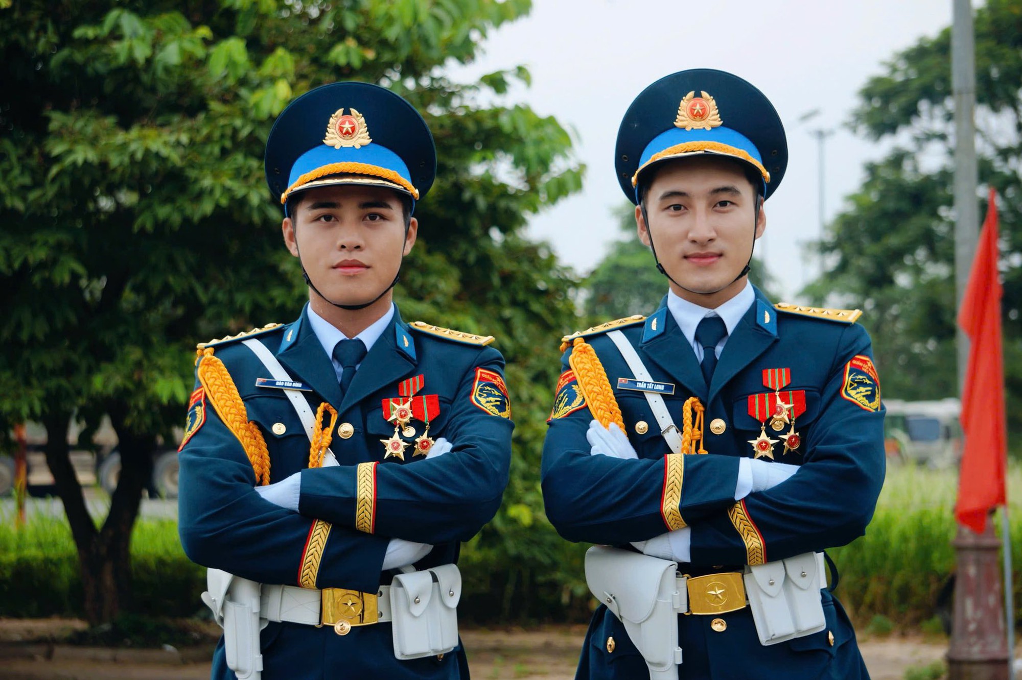 Top 10 quân nhân "không lỗ hổng visual" được cả nước mê ở hiện tại- Ảnh 8.