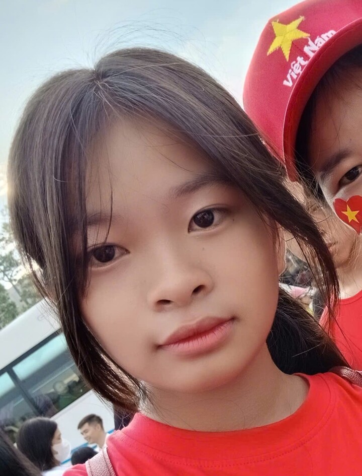 Tìm bé gái 12 tuổi ở Hải Phòng bị lạc khi đi xem tổng hợp luyện A80- Ảnh 1.