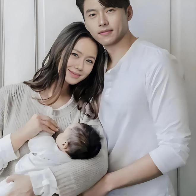 Hôn nhân trái ngược của Kim Tae Hee và Son Ye Jin: Bi Rain thế nào mà bị chê thua Hyun Bin một bậc?- Ảnh 5.